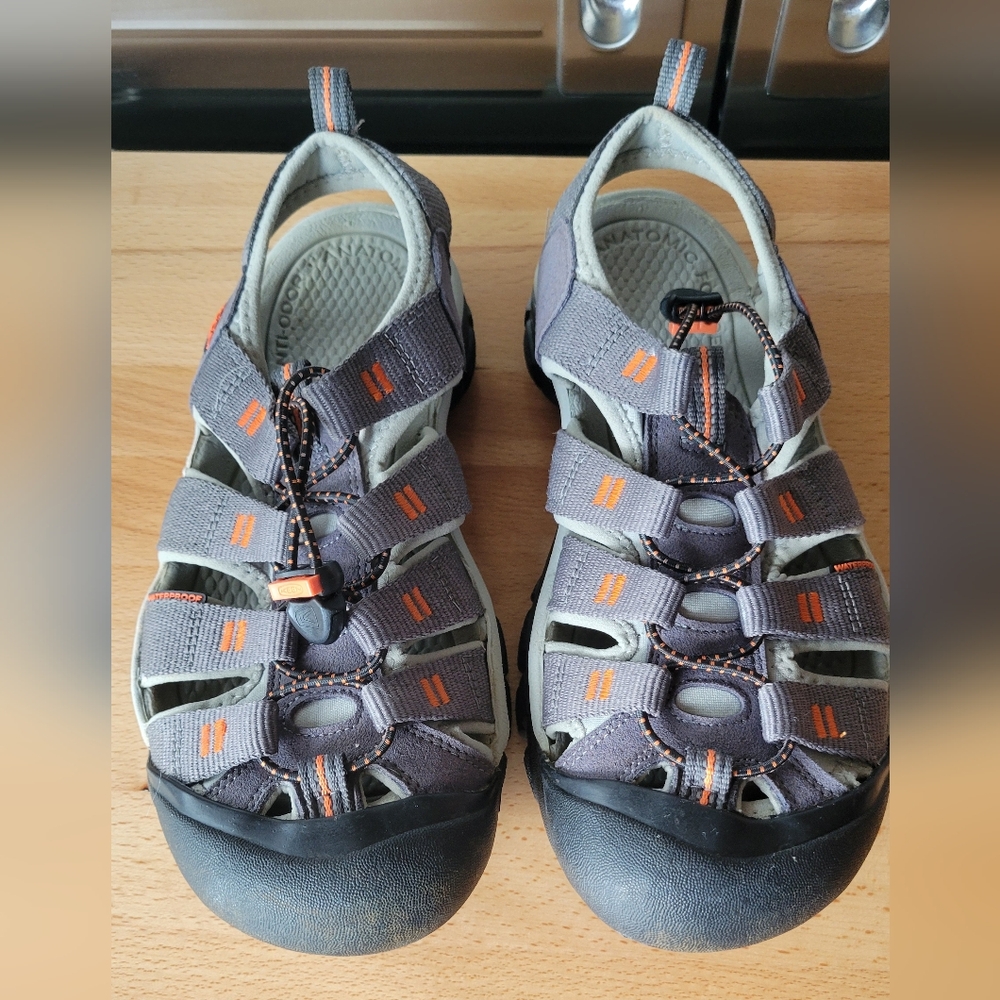 Keen Newport H2 Waterfront Sandal Multiple Color Men 8 Hiking, Camping, Beach,